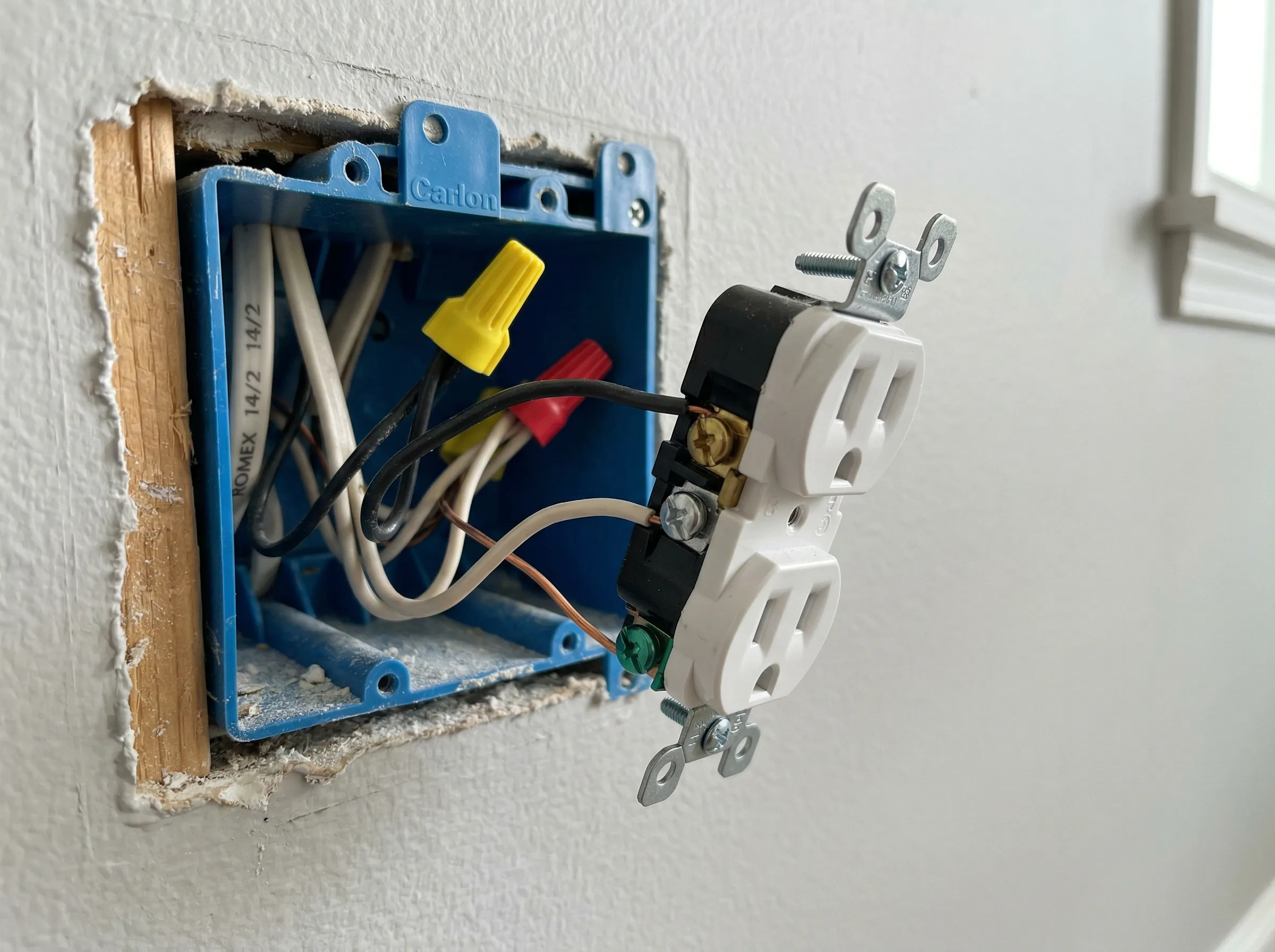 Licensed Electrical Work in New Castle, DE by Plug and Play Electrical