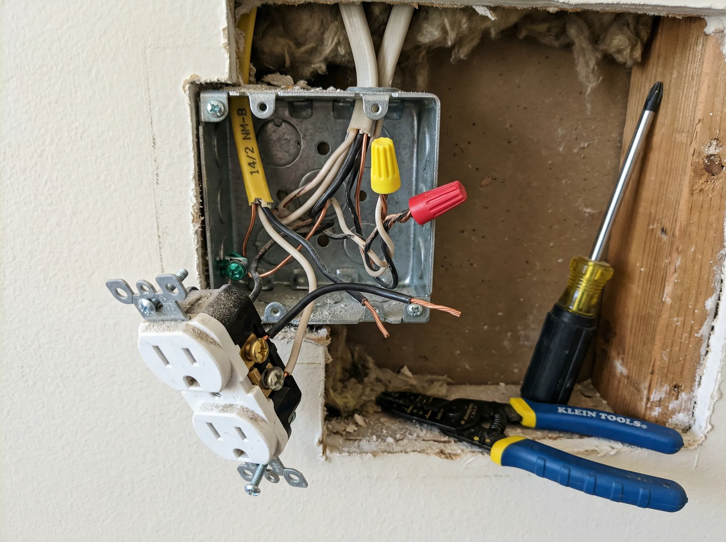 Safety Inspections in New Castle, DE by Plug and Play Electrical